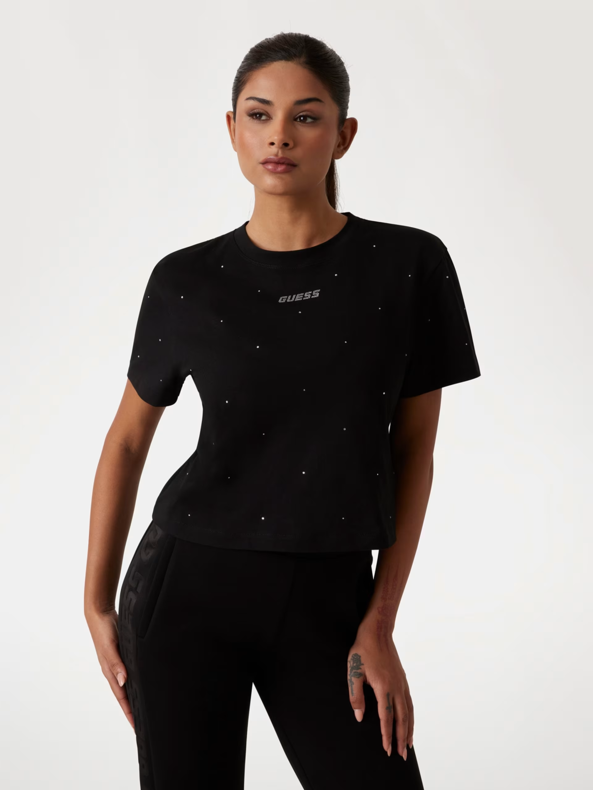 Tričko GUESS Guess Primula Rhinestone Boxy T-Shirt Čierna | V5GI00I3Z14-JBLK, 0