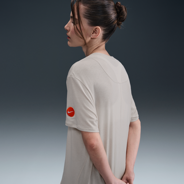 Tričko Nike Nike One Dri-FIT Relaxed Netherlands Short Sleeve T-Shirt Béžová | HJ4120-106, 4
