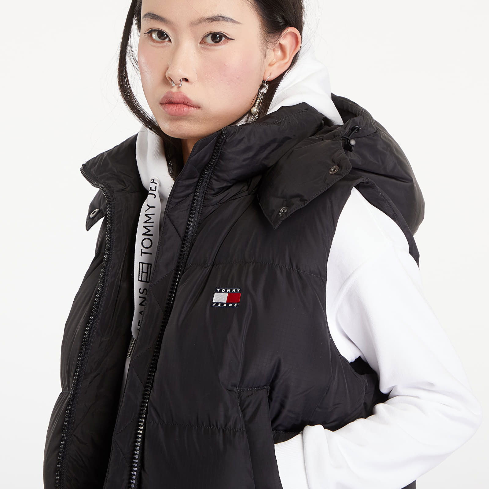 Crop Alaska Puffer Vest Black