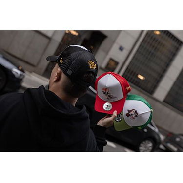 Šiltovka New Era 9FORTY A-Frame Trucker Character Looney Tunes Daffy Duck Scarlet One Size Biela | 60435086, 6