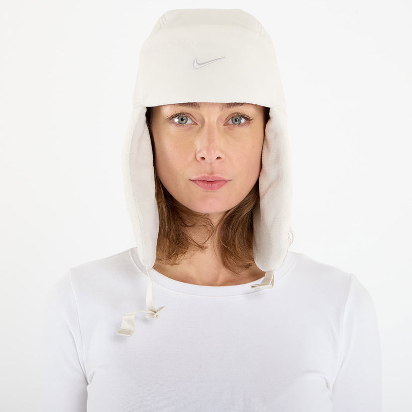 Klobúk Nike Fly Unstructured Puffer Trapper Cap Biela | IB7310-072
