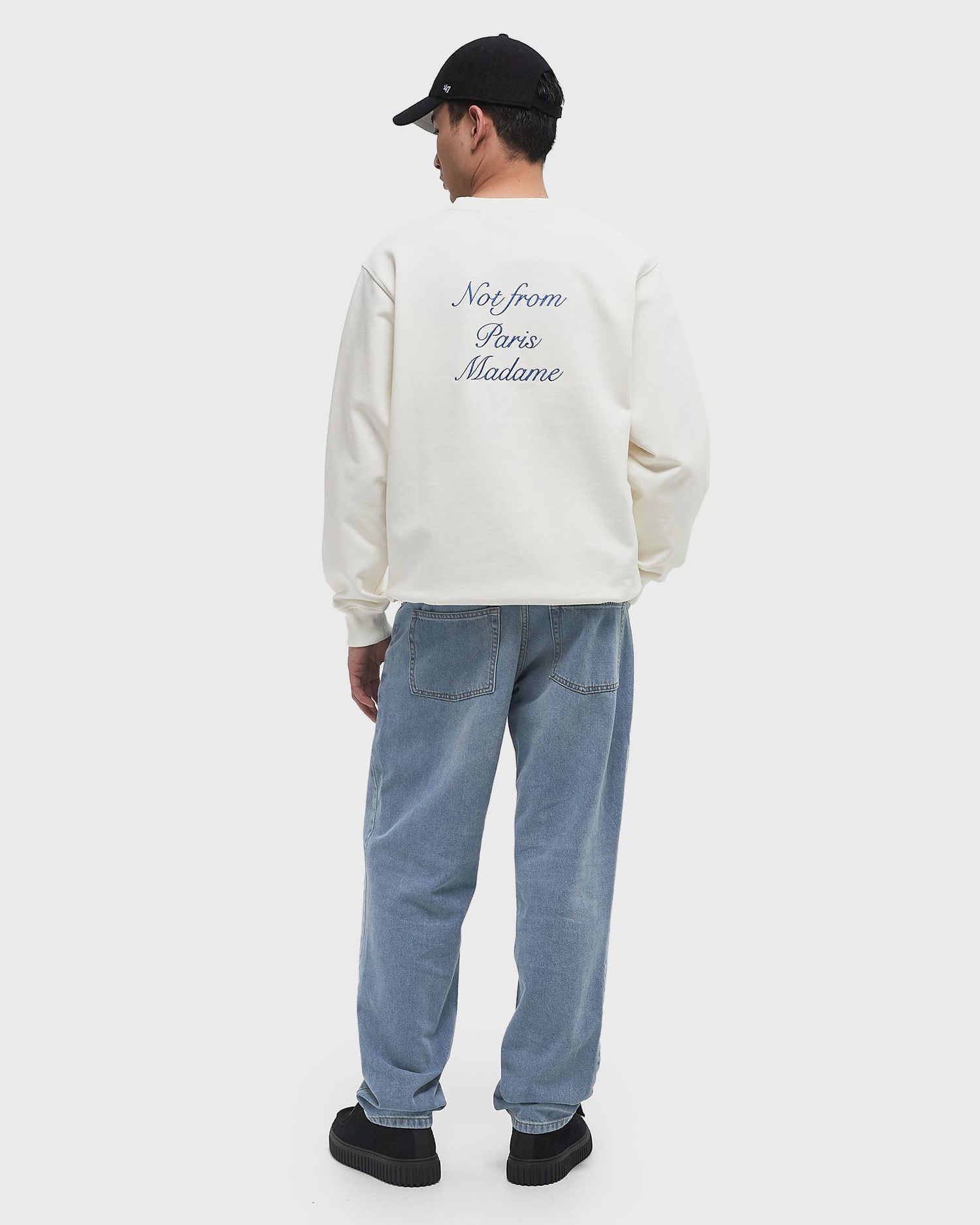 Sveter Drôle de Monsieur Drole de Monsieur Le Slogan Cursive Sweatshirt XXL Biela | G-SW157-CO127-OW, 1