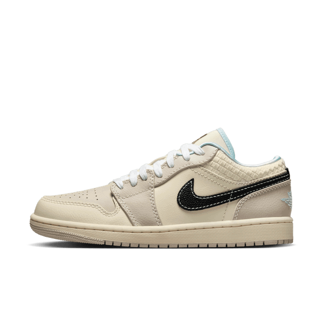 Tenisky a topánky Jordan Air Jordan 1 Low SE "Sanddrift" W Béžová | HQ3440-101