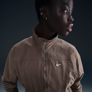 Overal Nike Nike Sportswear Everything Wovens Repel Loose Fit UV Protection Jacket Hnedá | HJ0999-233, 1