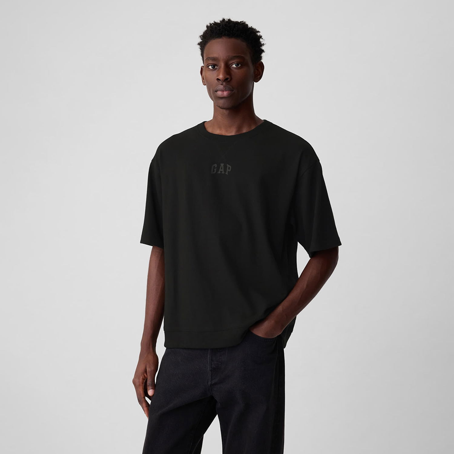 Tričko GAP Micro Logo Tee Black Čierna | 857899-00, 0