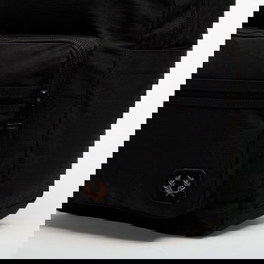 Batoh Fred Perry Fred Perry Nylon Badge Backpack Čierna | L1192 102, 4