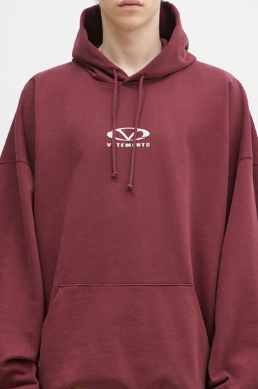 Mikina VETEMENTS VETEMENTS Oval Logo Cropped Boxy Hoodie Vínová | UA66HD600R, 4