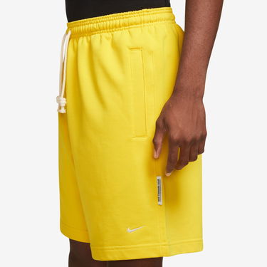 Šortky Nike Standard Issue Žltá | DQ5712-735, 2