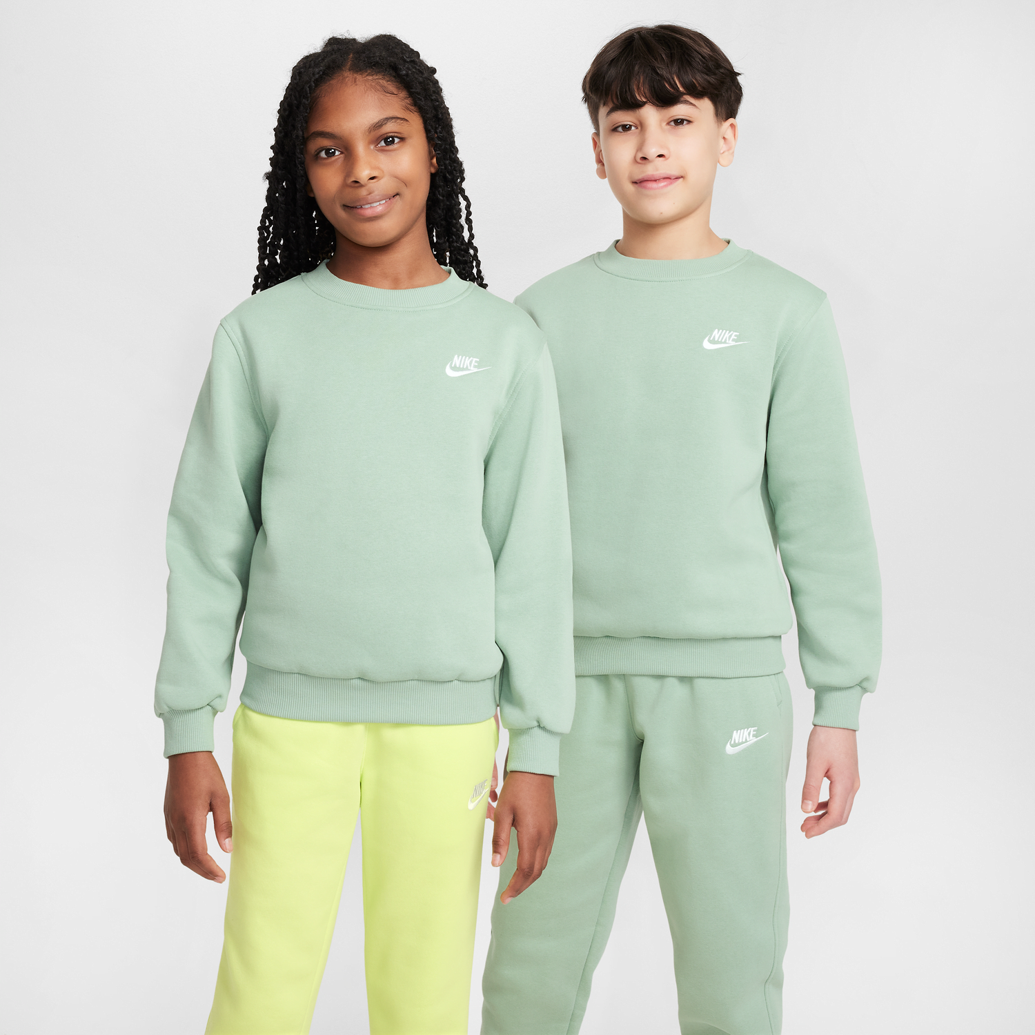 Mikina Nike Nike Sportswear Club Fleece Crewneck Sweatshirt Zelené | FD3006-037, 0