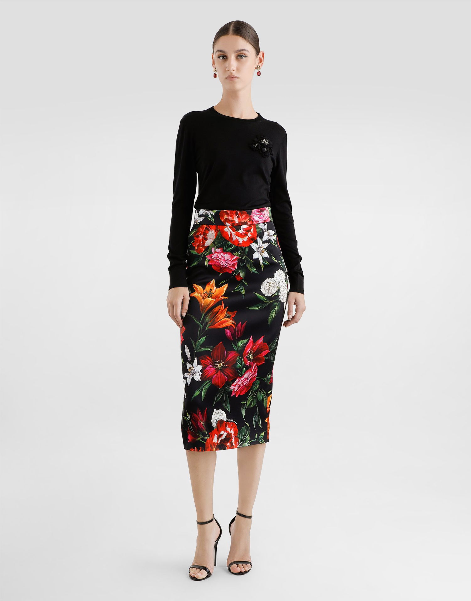 Sveter Dolce & Gabbana Dolce & Gabbana Silk Pullover with Flower Brooch Čierna | FXX48ZJBSO1N0000, 1