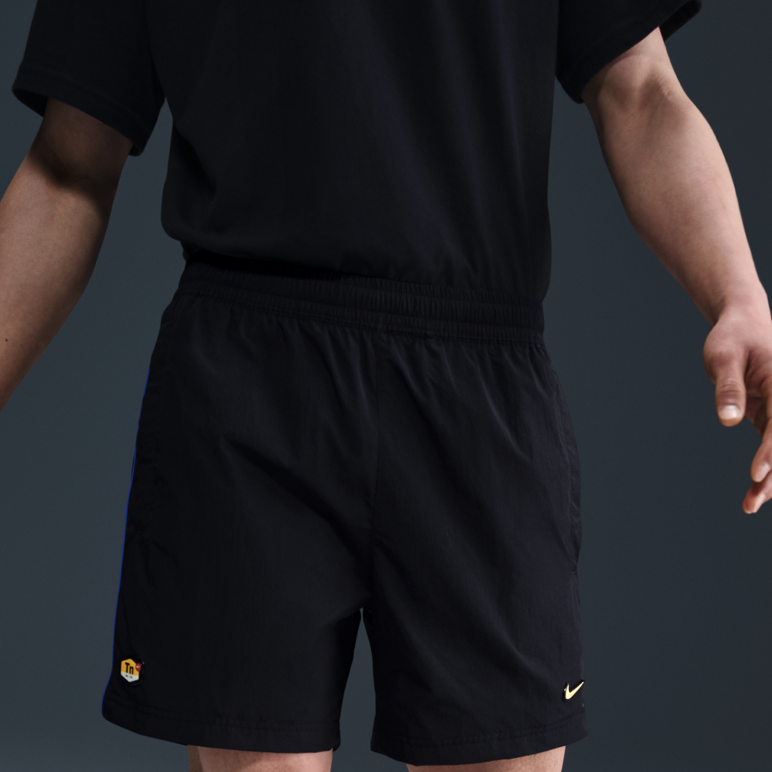 Tričko Nike Sportswear Woven Shorts Čierna | IB8679-010, 1