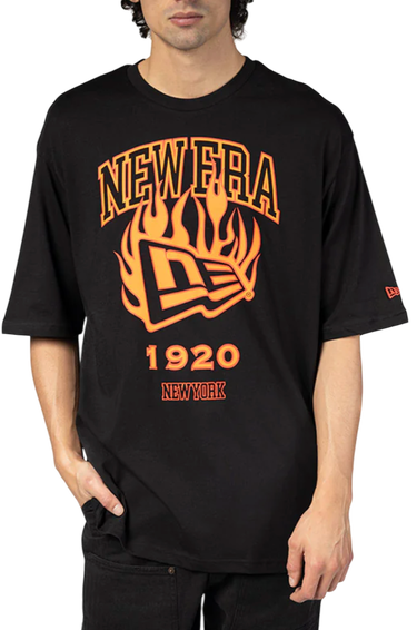 Tričko New Era Ne Flag Flame New York 1920 Oversized T-Shirt Čierna | 60564870-60564870, 0