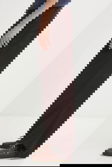 Nohavice Carhartt WIP Relaxed Fit Simple Pant Trousers Hnedá | I034907.33H02, 1