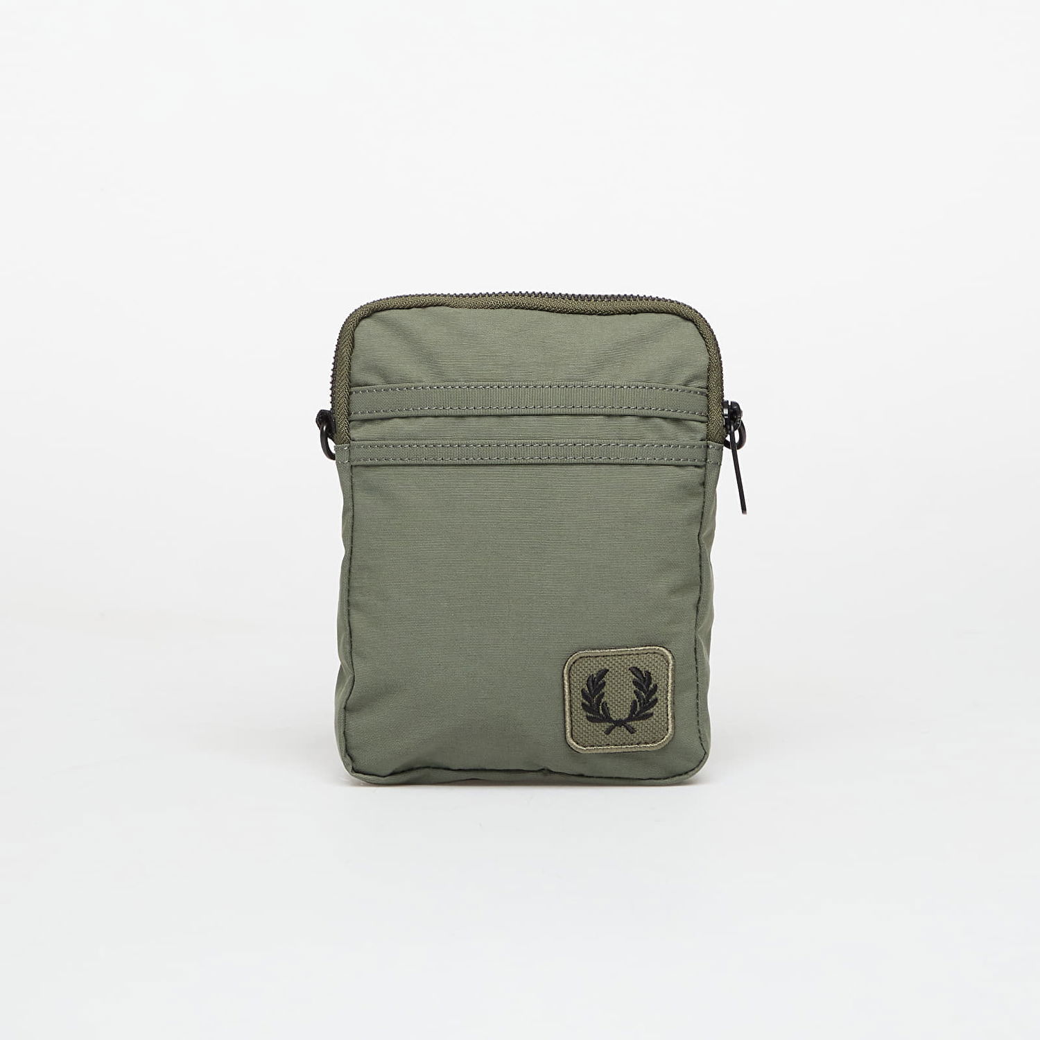 Taška cez rameno Fred Perry Nylon Badge Small Side Bag Zelené | L1194 X21, 0