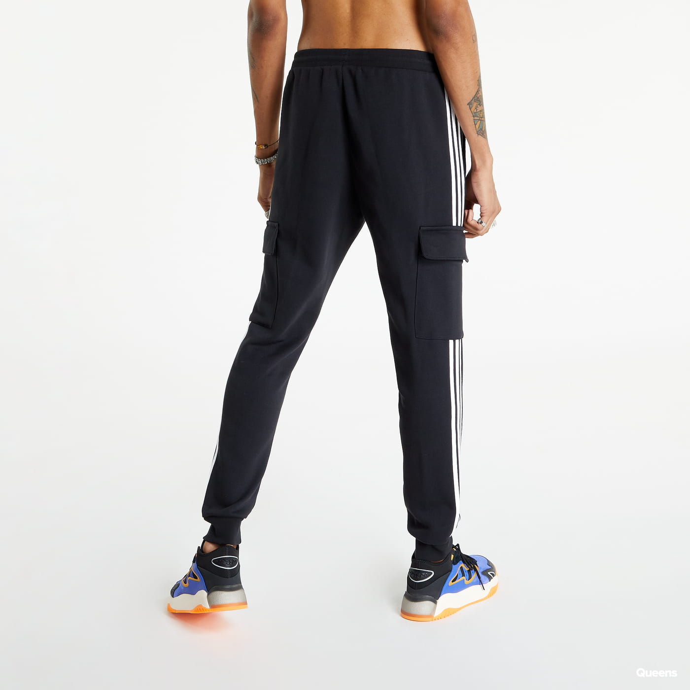 Tepláky adidas Performance Adicolor 3-Stripes Cargo Slim Joggers Čierna | HK9689, 1