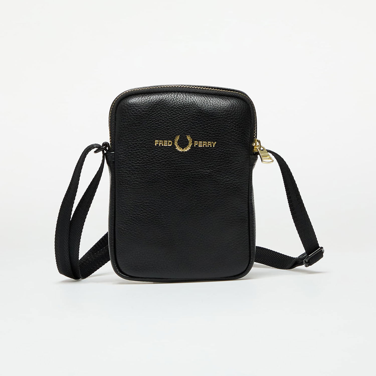 Taška cez rameno Fred Perry Leather Side Bag Čierna | L8289 102, 0