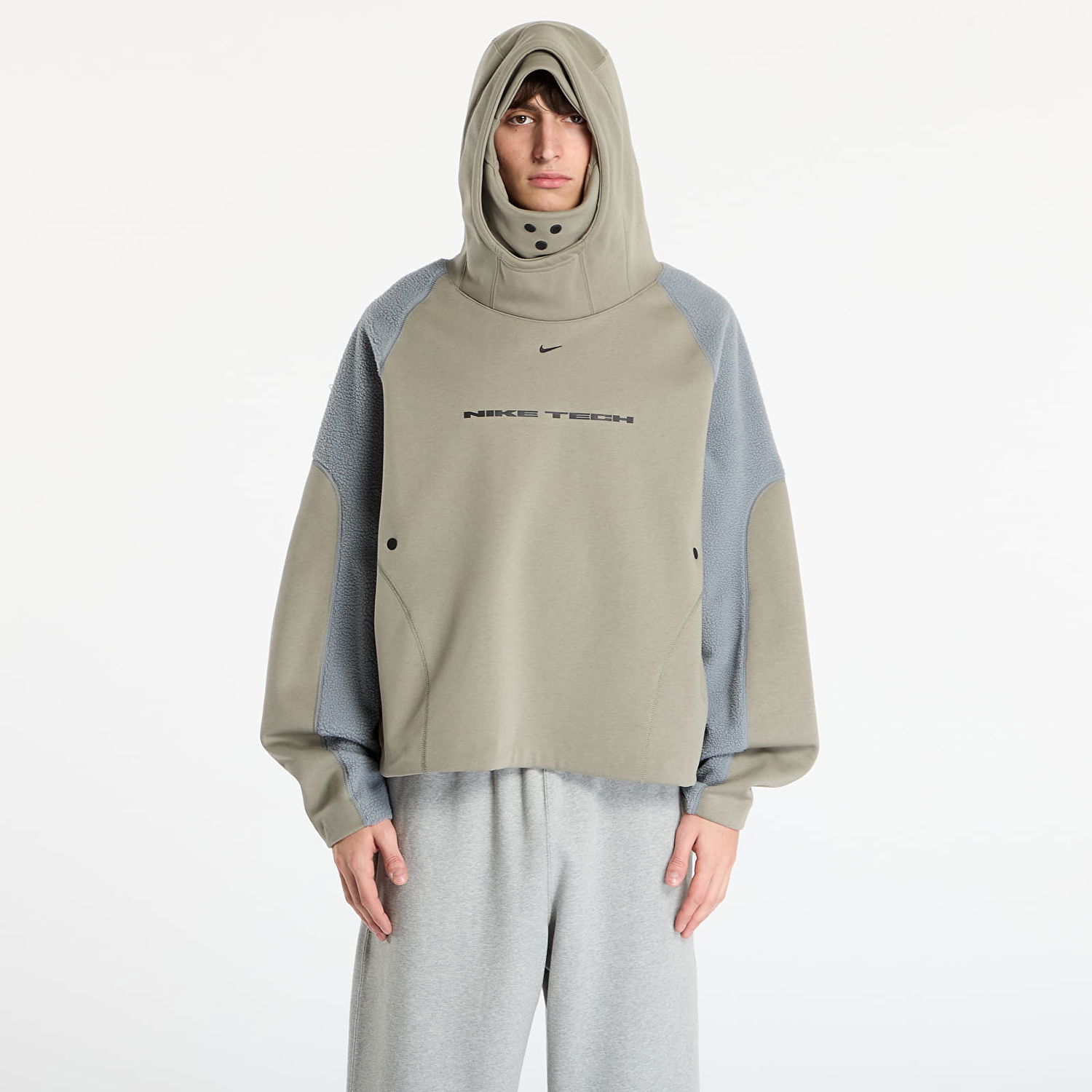 Mikina Nike Tech Boreas Oversized Hoodie with Balaclava Hood and Textured Panels Zelené | IB3363-320, 0
