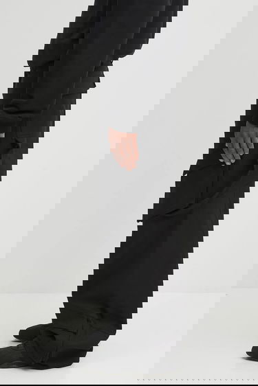 Cargo nohavice HELIOT EMIL Cotton Wide-Leg Cargo Trousers with Side Straps Čierna | PREAW25.M.10.160.BLK01., 1