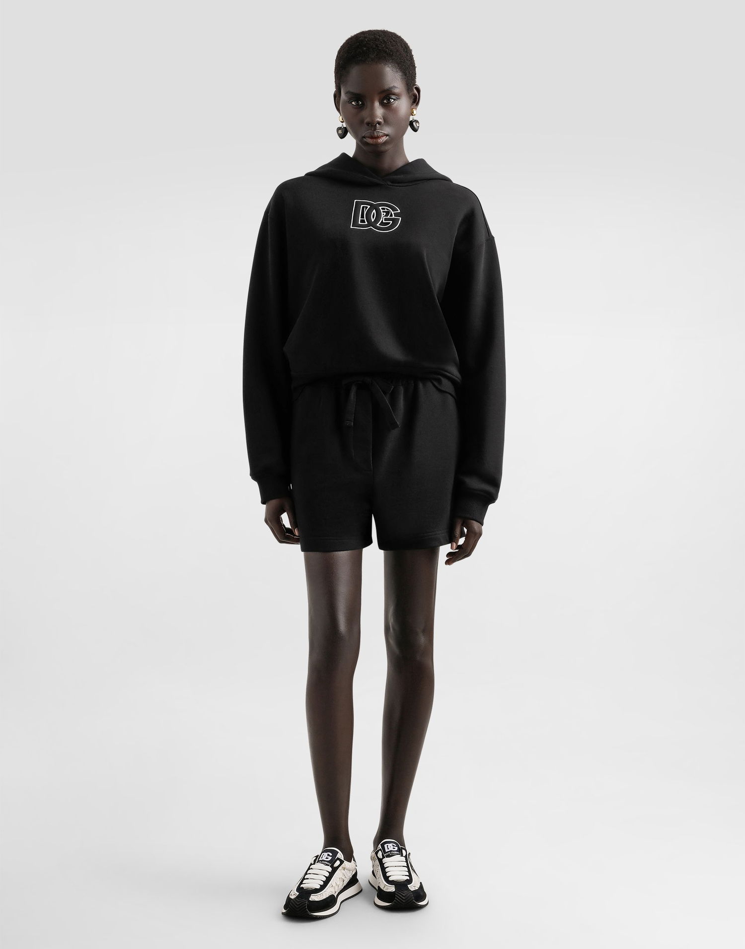 Mikina Dolce & Gabbana Dolce & Gabbana Cropped Cotton Hoodie With DG Logo Embroidery Čierna | F9S47ZGDC9YN0000, 1