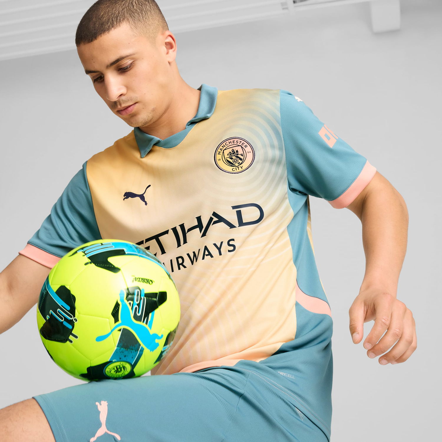 Dres Puma Manchester City 2024/25 Replica Fourth Jersey Béžová | 775202-04, 1