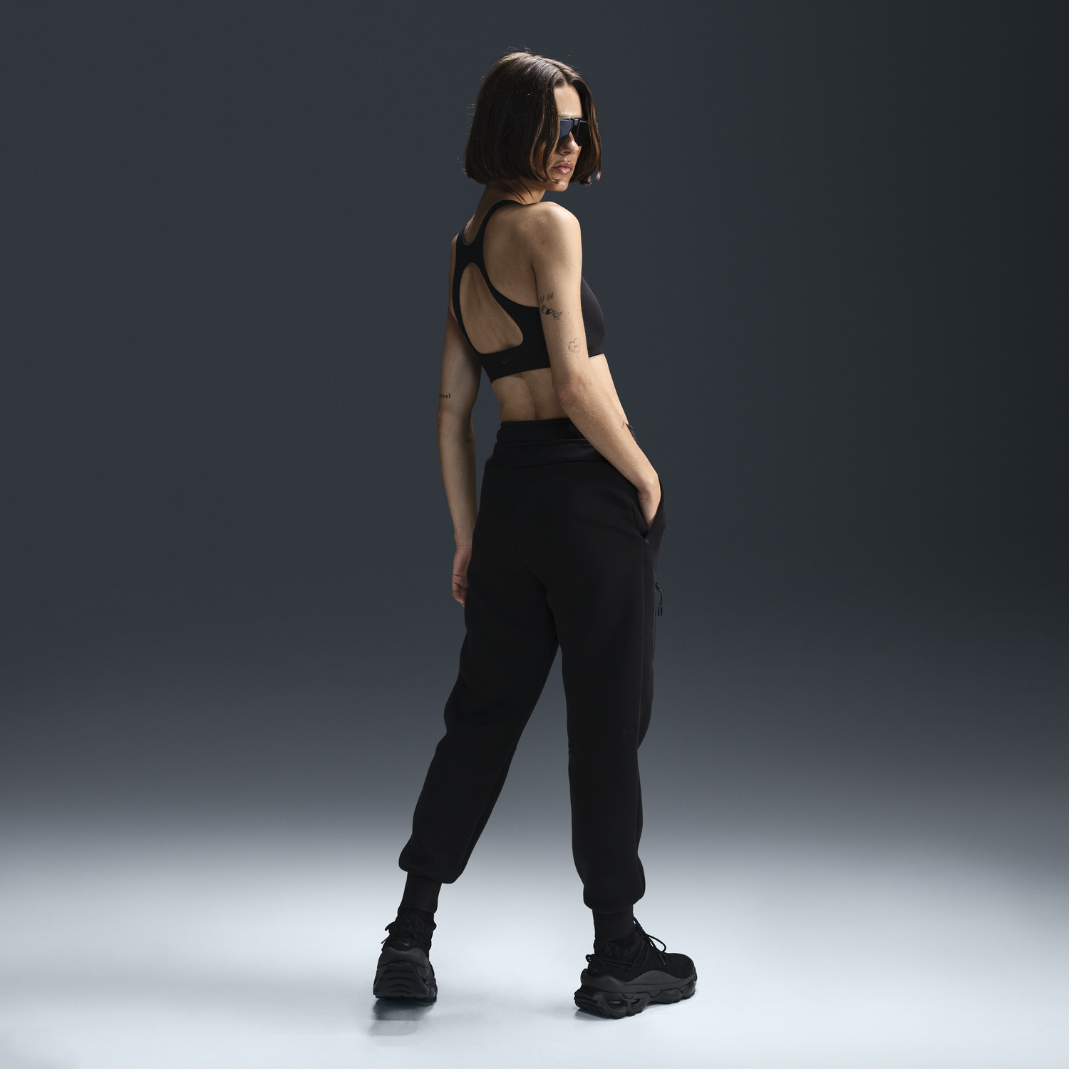 Tepláky Nike Tech Fleece Mid-Rise Joggers Čierna | HV6779-010, 1