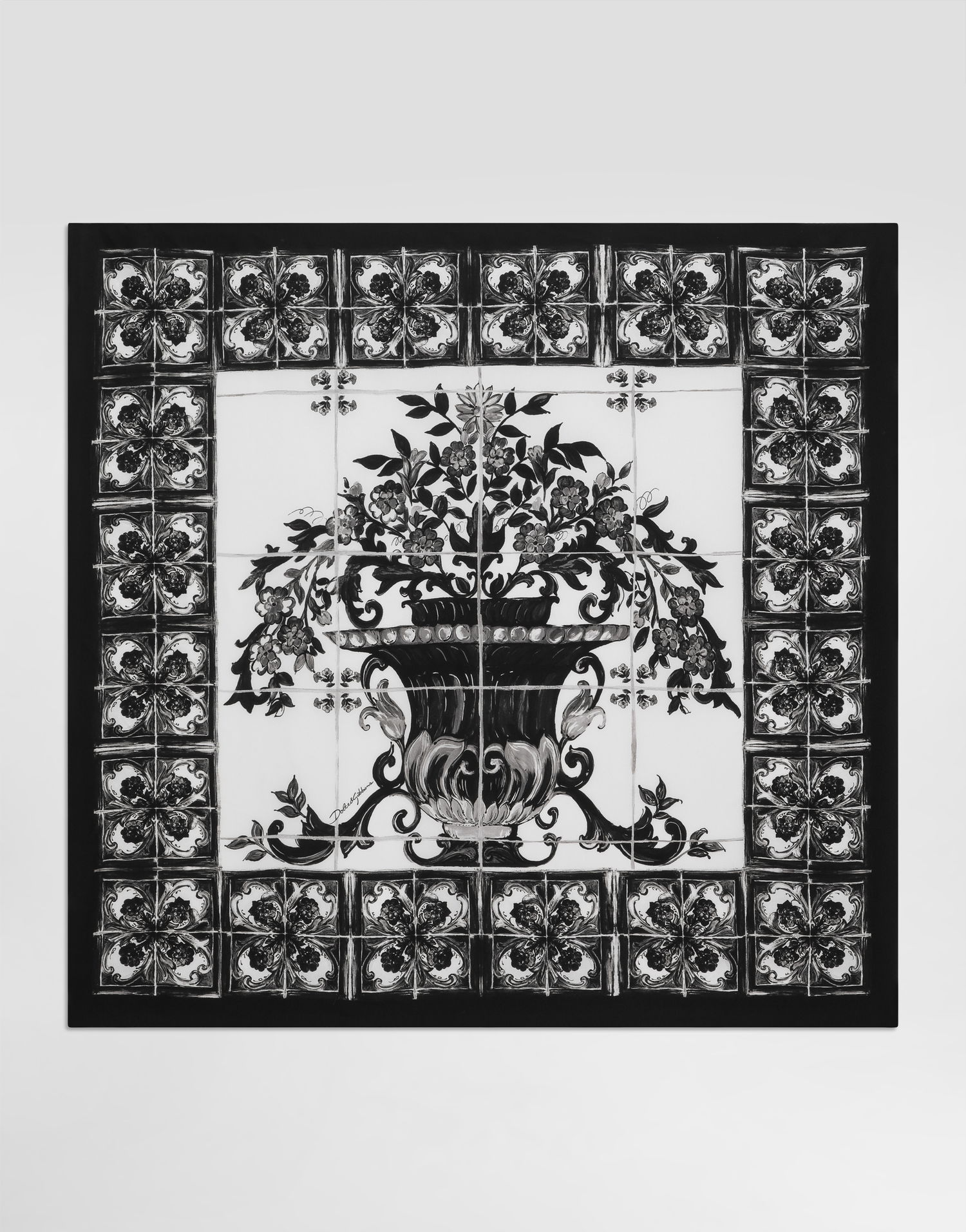 Šál Dolce & Gabbana Dolce & Gabbana Majolica Print Silk Scarf Čierna | GQ348EG0WURI33TN, 0