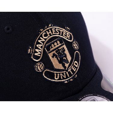 Šiltovka New Era 9FORTY Seasonal Pop Manchester United FC Navy / Stone One Size Čierna | 60432038, 3