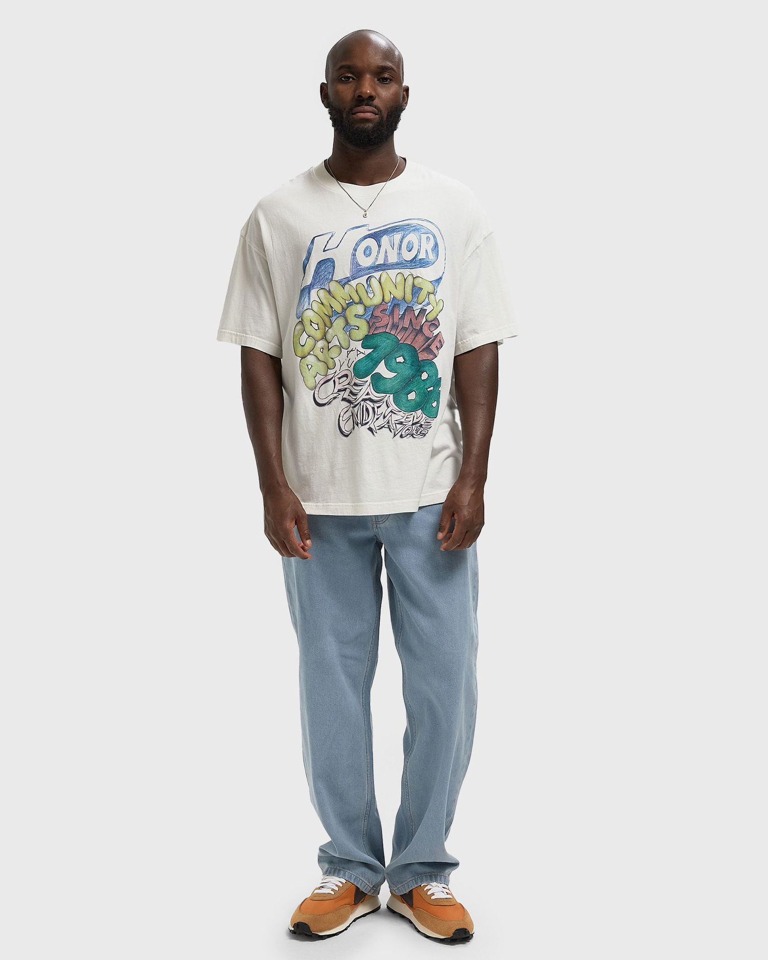 Tričko Honor The Gift Community Arts Creative T-Shirt Biela | HTG250343-BONE, 1