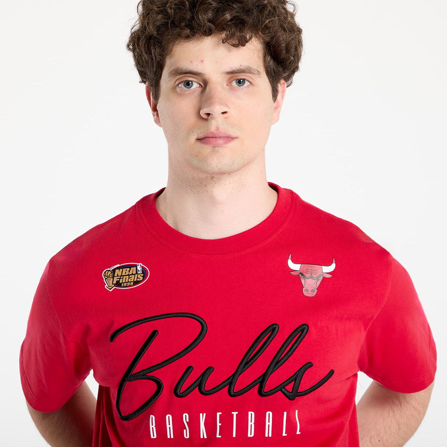 Tričko Mitchell & Ness Mitchell & Ness NBA Bulls Training Day Premium Vintage Logo Tee Červená | FC9288-CBUSCAR, 1