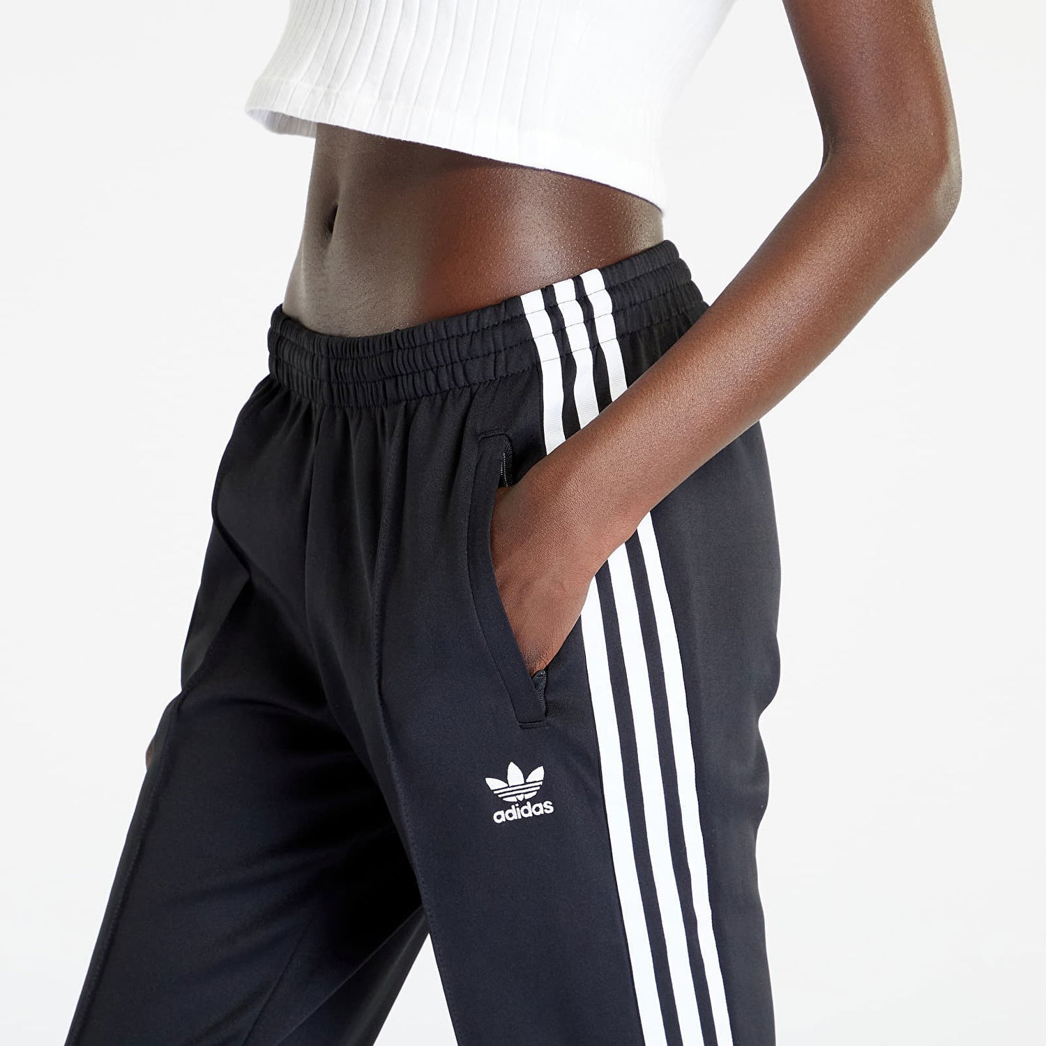 Nohavice adidas Originals Sustainability Retro Pants Čierna | IB5916, 1