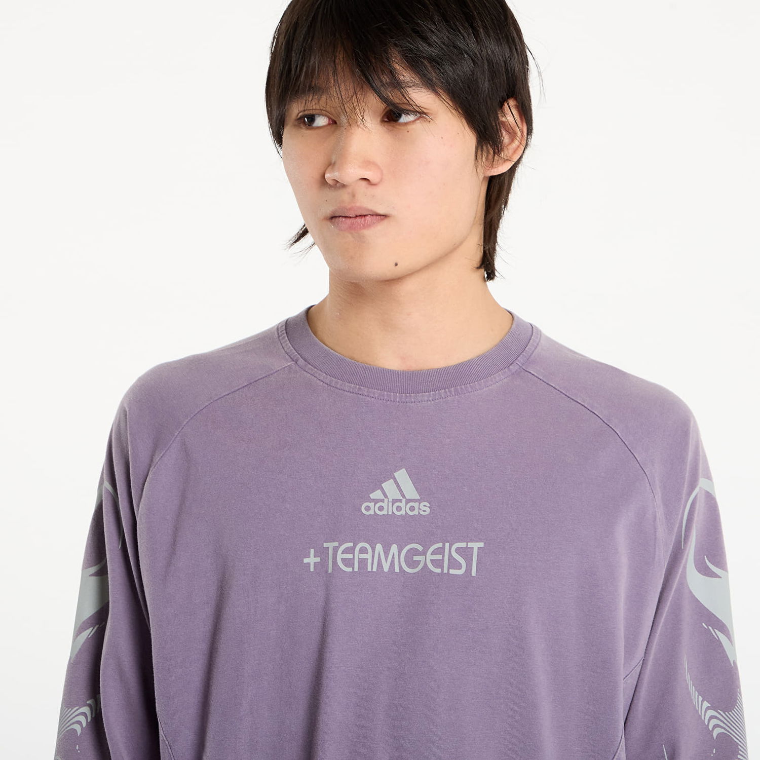 Tričko adidas Originals Adilenium Season 4 Teamgeist Graphic Long Sleeve T-Shirt Fialová | KF8542, 1