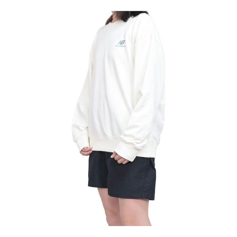Sveter New Balance Homehub Long Sleeve T-Shirt Biela | AMT33378-CIC