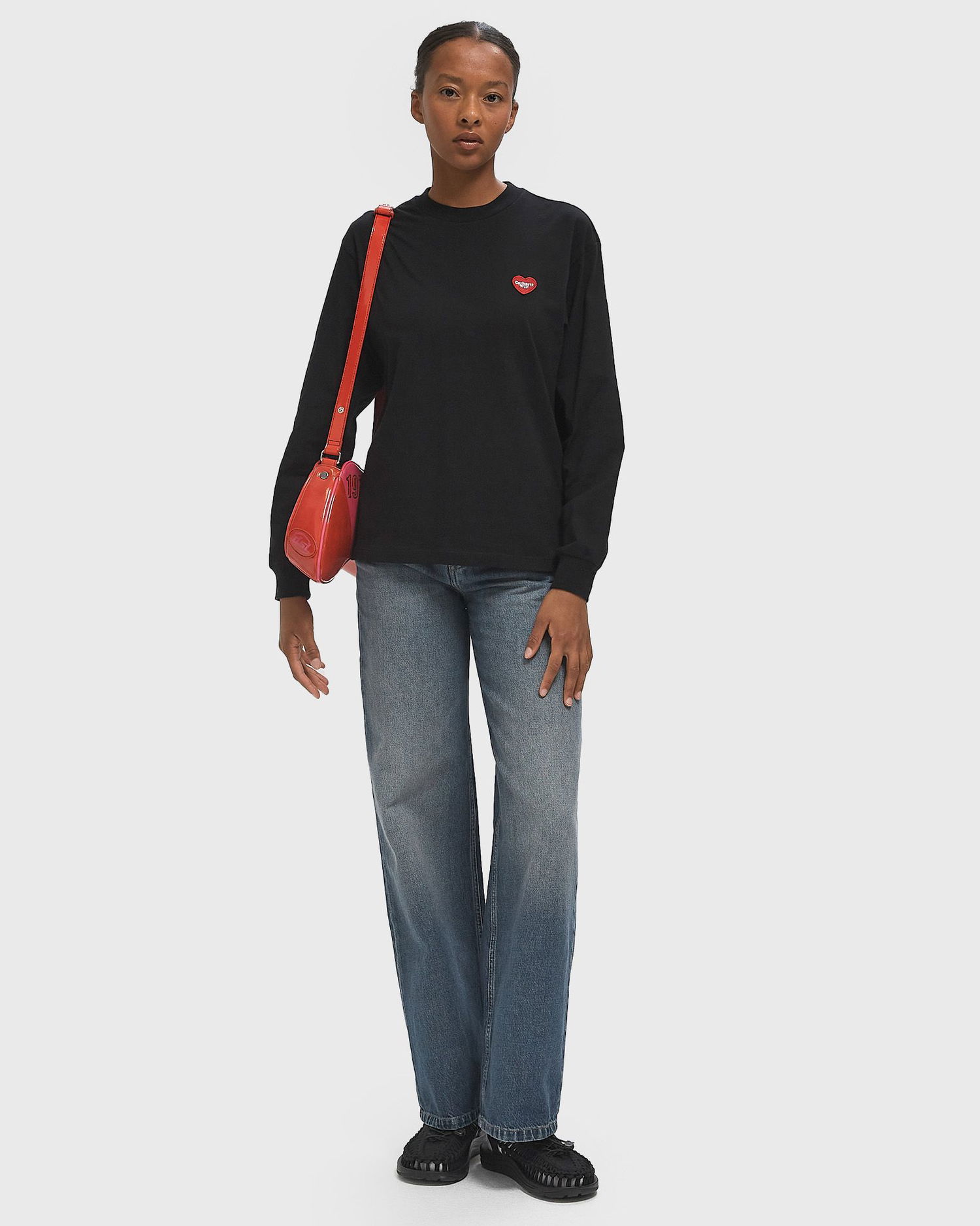 Tričko Carhartt WIP Long Sleeve Heart Patch T-Shirt Čierna | I035469-1V2.XX, 1