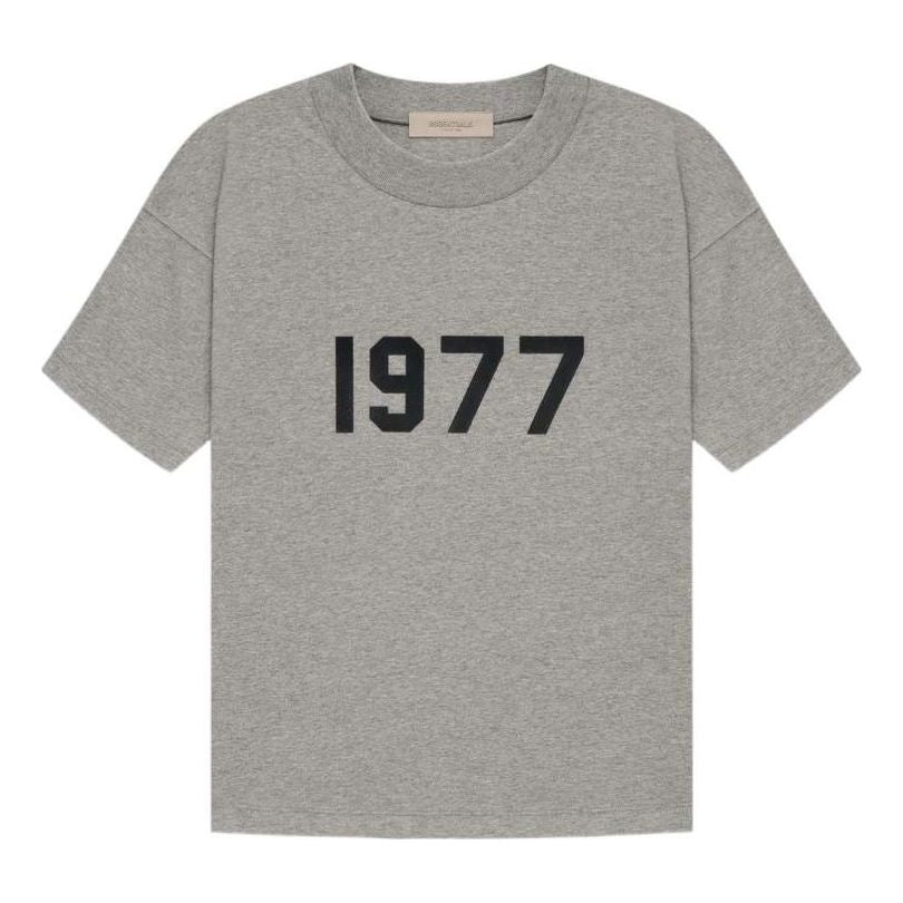 Tričko Fear of God Essentials 1977 Print T-Shirt Šedá | FOG-SS22-296