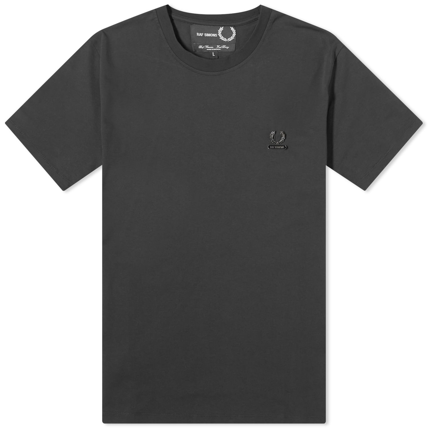 Tričko Fred Perry Raf Simons x Enamel Pin T-Shirt Čierna | SM6504-102, 0