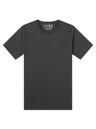 Tričko Fred Perry Raf Simons x Enamel Pin T-Shirt Čierna | SM6504-102