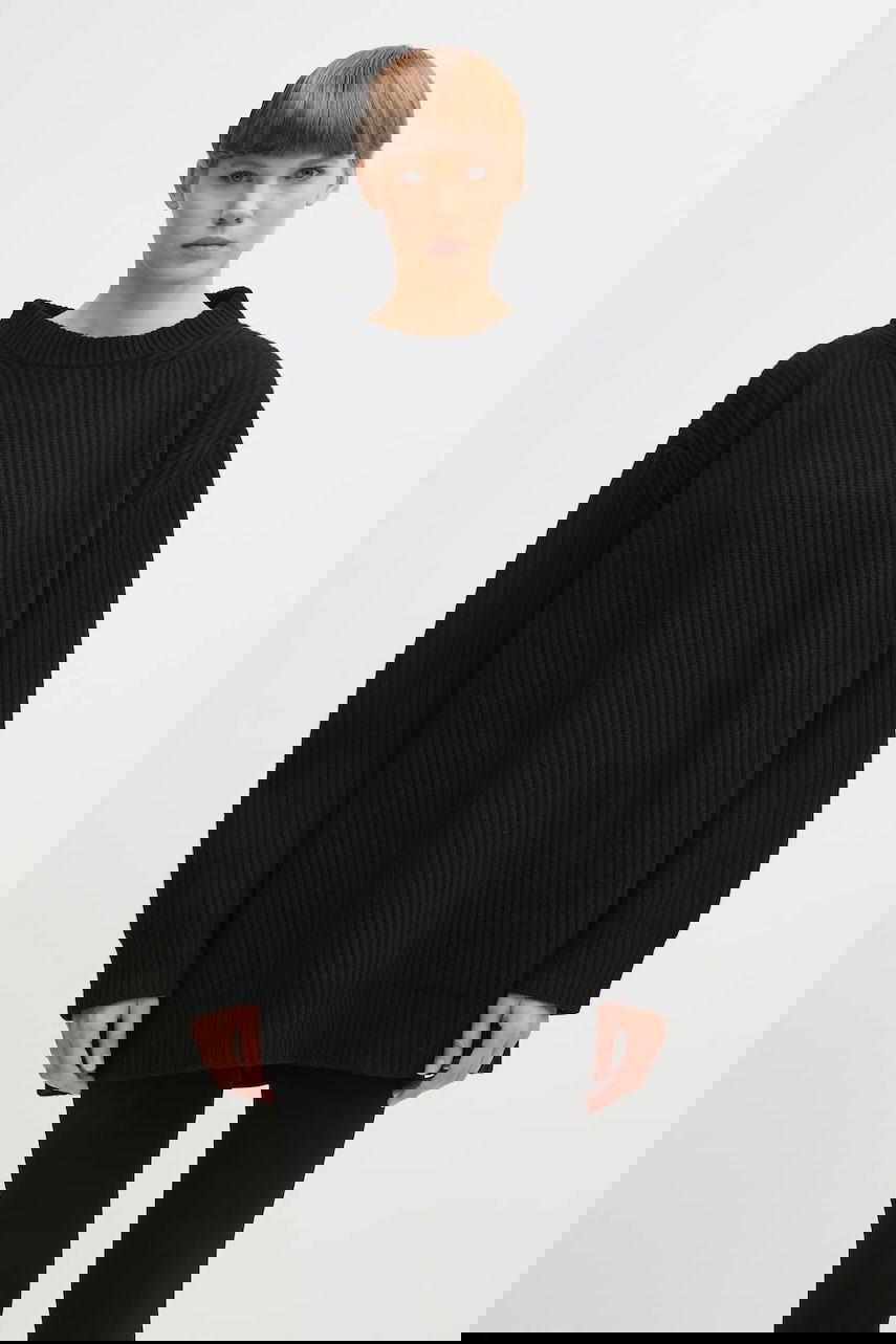 Sveter Maison Margiela Oversized Ribbed Wool Blend Mock Neck Sweater MM6 Maison Margiela Čierna | S62HL0042.M13192.900, 0