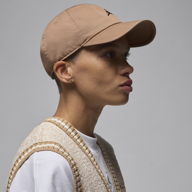 Šiltovka Jordan Club Curved Brim Cap Hnedá | HQ1963-223, 2