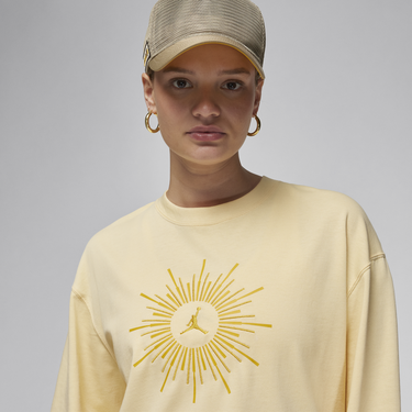 Tričko Jordan Air Jordan WMNS FLIGHT LONGSLEEVE OVERSIZED TEE 'Heiress of Optimism' Béžová | FN5356-294, 2