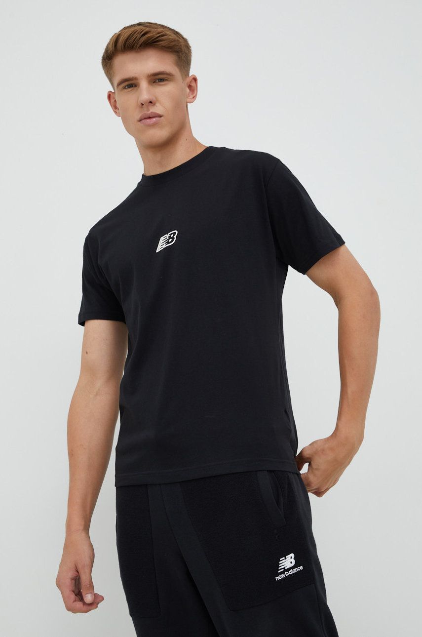 Tričko New Balance Essentials Graphic T-Shirt Čierna | MT23514BK, 1