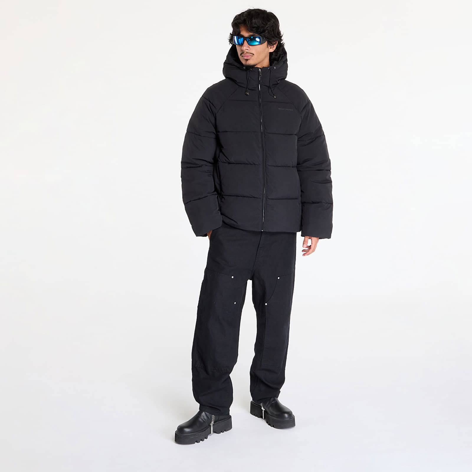 Relaxed Puffer Black