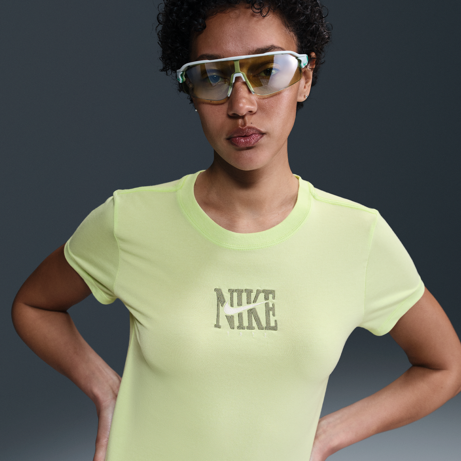 Tričko Nike Nike Sportswear Slim Fit Printed T-Shirt Žltá | IB2444-360, 0
