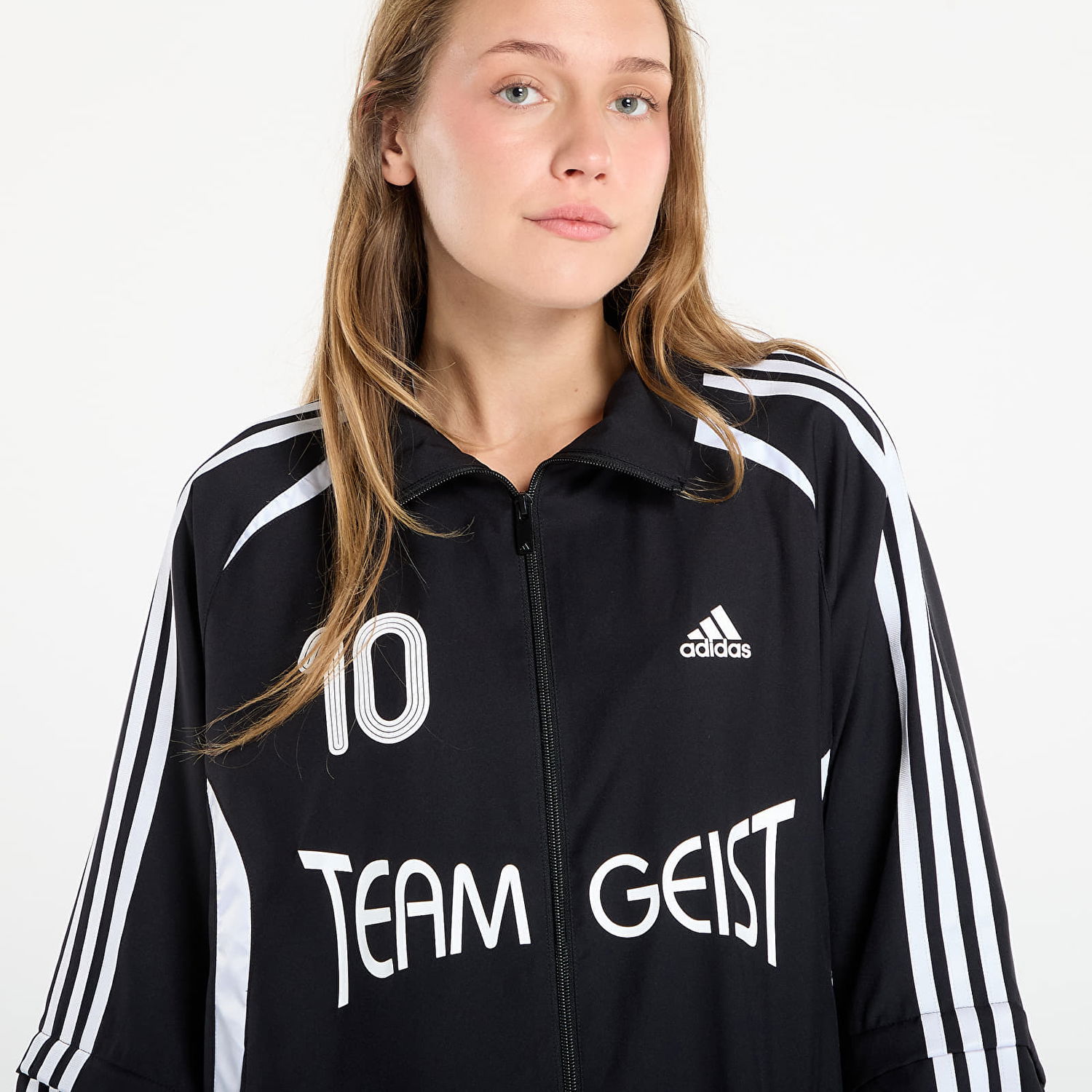 Bunda adidas Originals Adilenium Season 4 Teamgeist Oversized Track Jacket Čierna | KE7569, 1