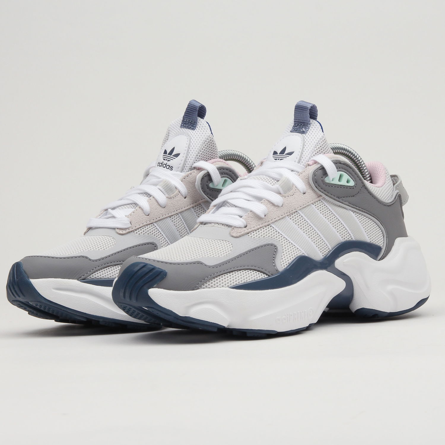 Tenisky a topánky adidas Originals Magmur Runner W Šedá | EE5045, 1