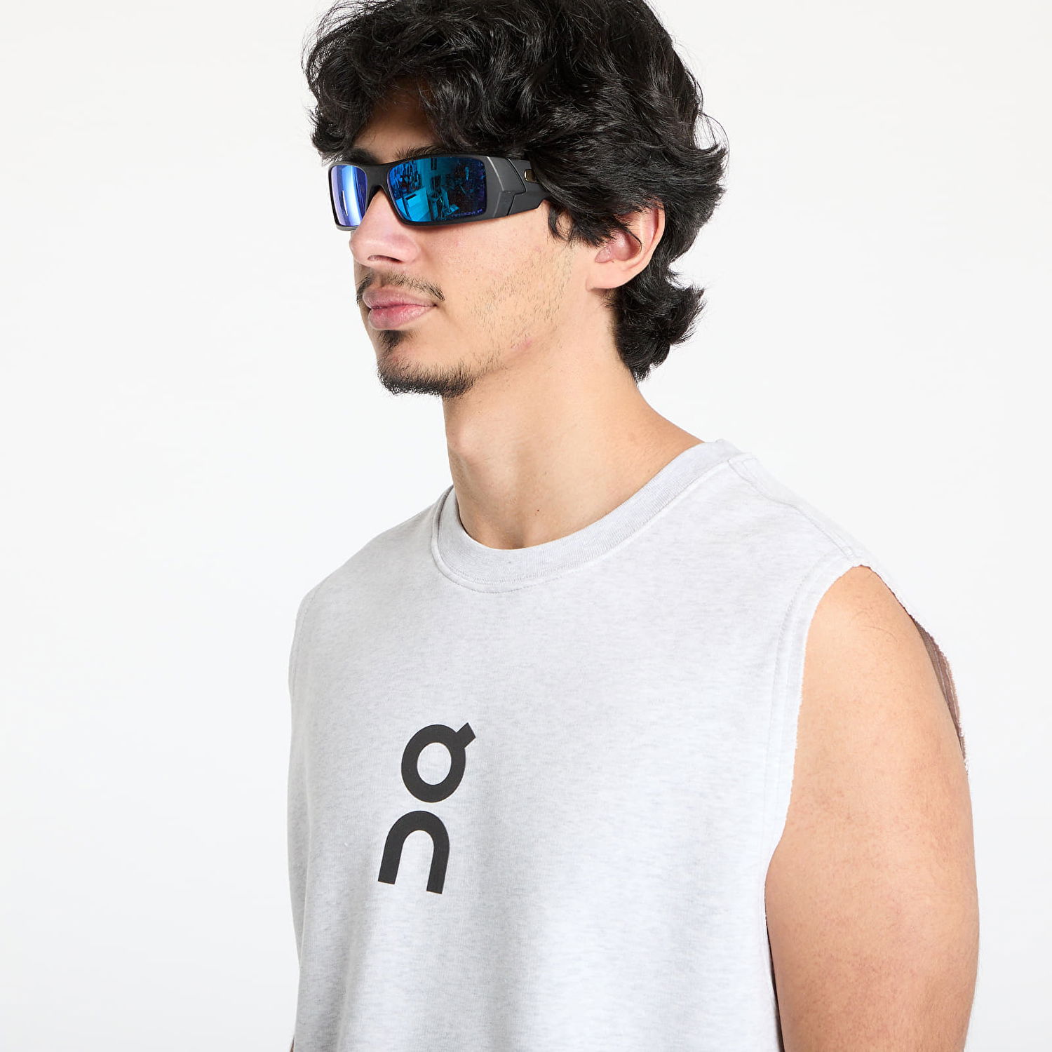 Tielko On Running Club Crew Crop Crater Sleeveless T-Shirt Šedá | 1MF10891756 M, 1