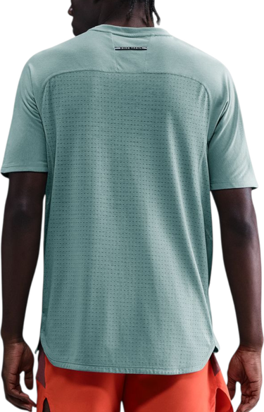 Tričko Nike Short Sleeve T-Shirt with Perforated Panels Solar Chase Zelené | hj3580-017, 1