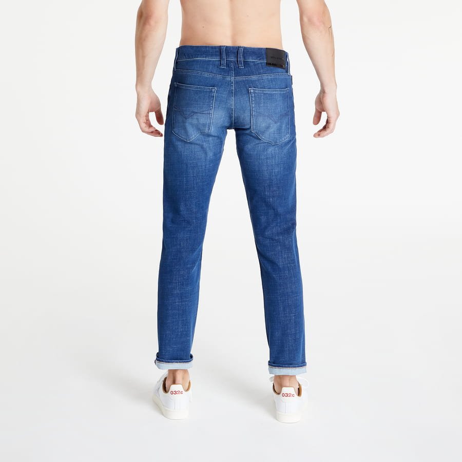 Tech Stretch Slim Tapered Jeans