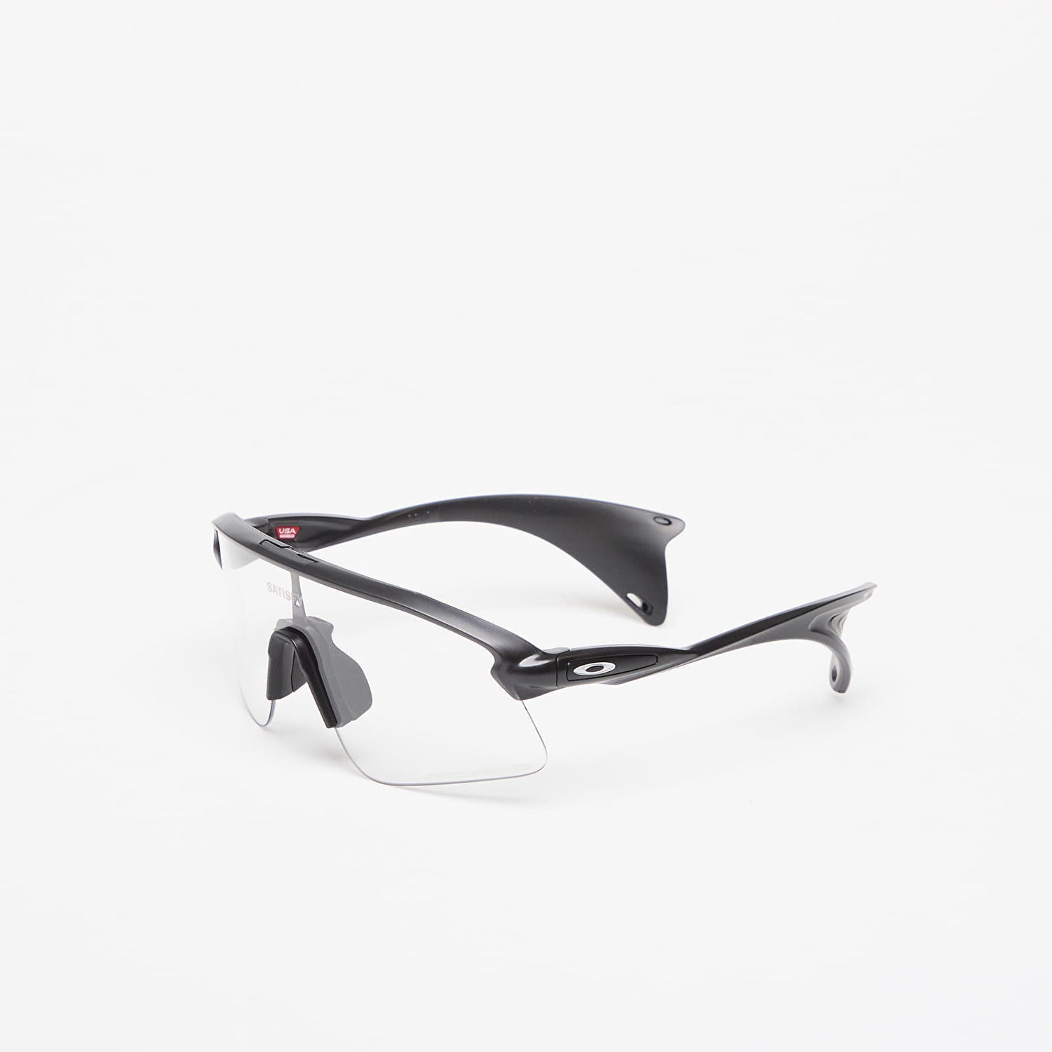 Slnečné okuliare OAKLEY Satisfy Stunt Devil Clear Photochromic Polycarbonate Sunglasses Čierna | 0OO9517-95171439, 1