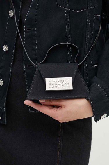 Kabelka Maison Margiela MM6 Black Triangle Shoulder Bag Čierna | SB5ZI0006.P6642, 5