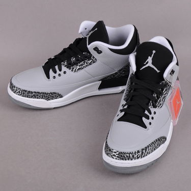 Tenisky a topánky Jordan Air Jordan 3 Retro ''Wolf Grey'' Šedá | 136064-004, 2